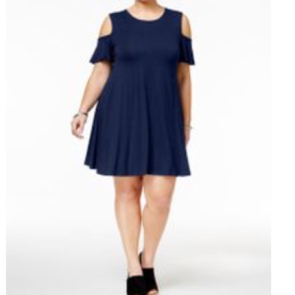 Style & Co. Dresses & Skirts - 💙Style & Co. (PLUS) cold shoulder navy dress💙